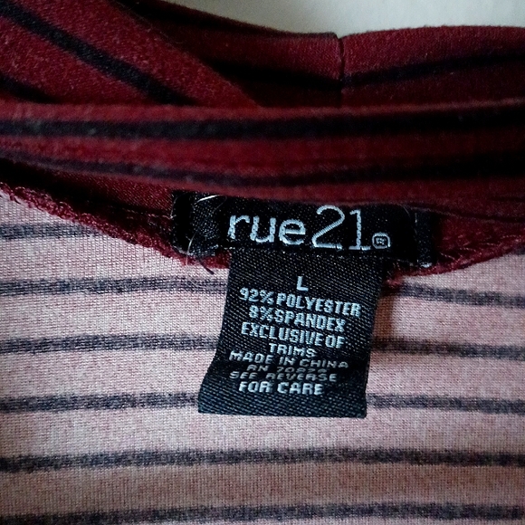 RUE 21 choker collar top - Picture 2 of 2